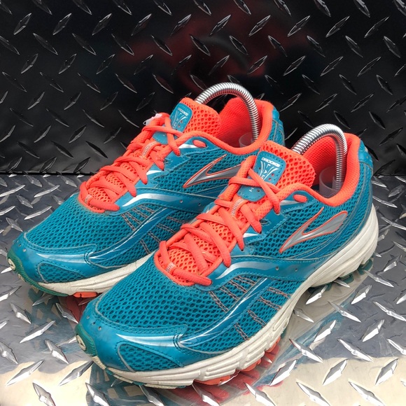 Brooks Shoes - •BROOKS LAUNCH